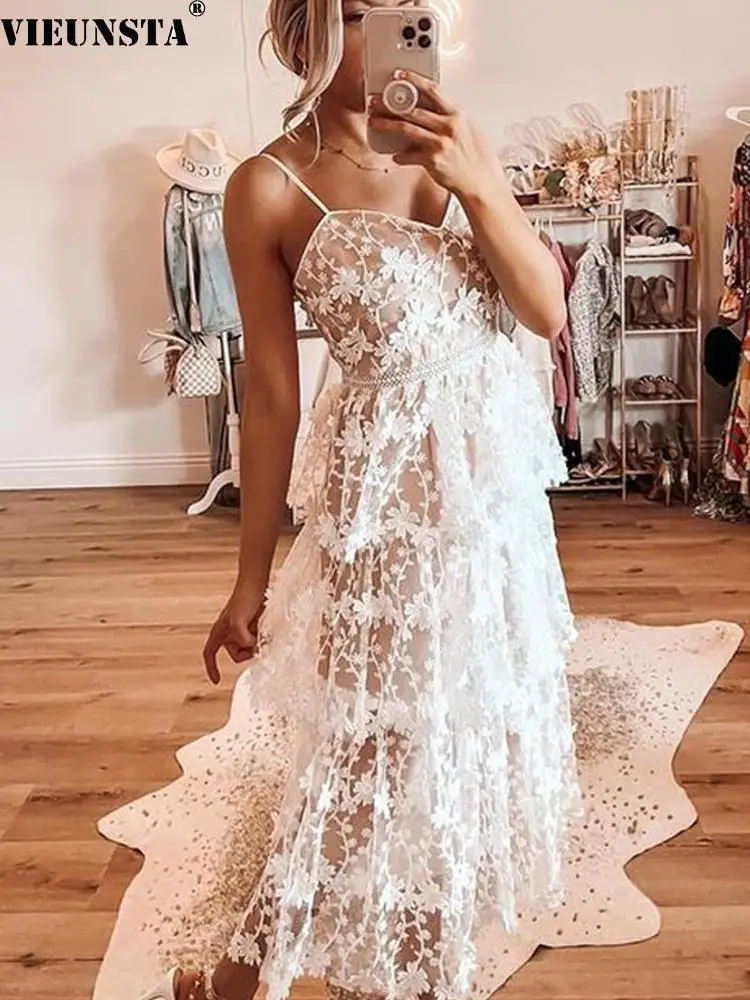 Sexy Embroidery Floral Croechet Lace Dress Women Spring Multilayer Ruffled Boho Long Dress Summer Sleeveless Strap Party Dresses
Sexy Embroidery Floral Croechet Lace Dress Women Spring Multilayer Ruffled Boho Long Dress Summer Sleeveless Strap Party Dresses