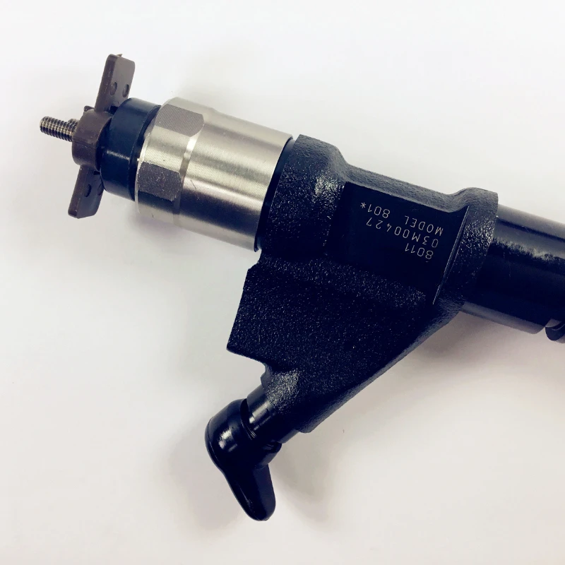 095000-8011 is suitable for the new Cummins engine assembly, heavy-duty common rail electric fuel injector
095000-8011 is suitable for the new Cummins engine assembly, heavy-duty common rail electric fuel injector