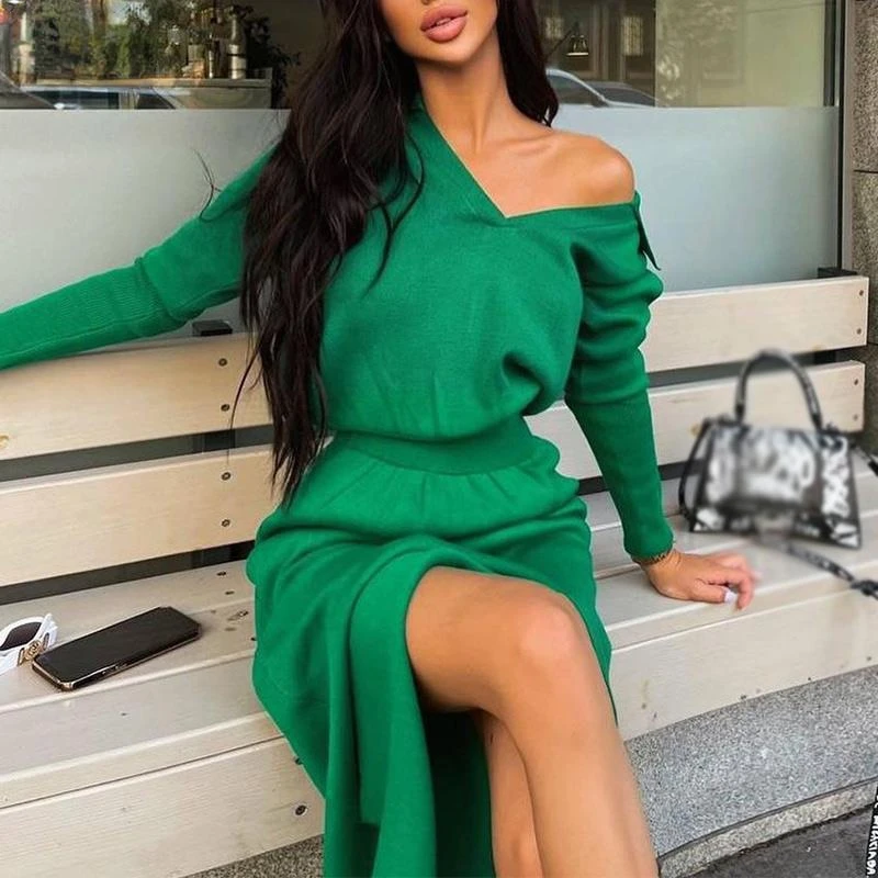 Women V Neck Slit Knitted Dresses Autumn Winter Female Vintage Elastic Waist Midi Knitted Sexy Lady Party Dress 2 Pieces
Women V Neck Slit Knitted Dresses Autumn Winter Female Vintage Elastic Waist Midi Knitted Sexy Lady Party Dress 2 Pieces