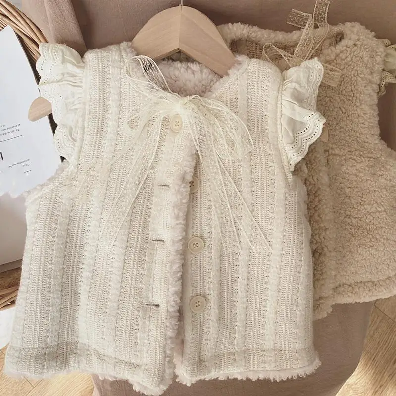 2022 Fall Winter Korean Baby Clothes for Girls Cardigan Granular Velvet Loose Lamb Velvet Warm Kids Vest Jacket Coat for Girls
2022 Fall Winter Korean Baby Clothes for Girls Cardigan Granular Velvet Loose Lamb Velvet Warm Kids Vest Jacket Coat for Girls