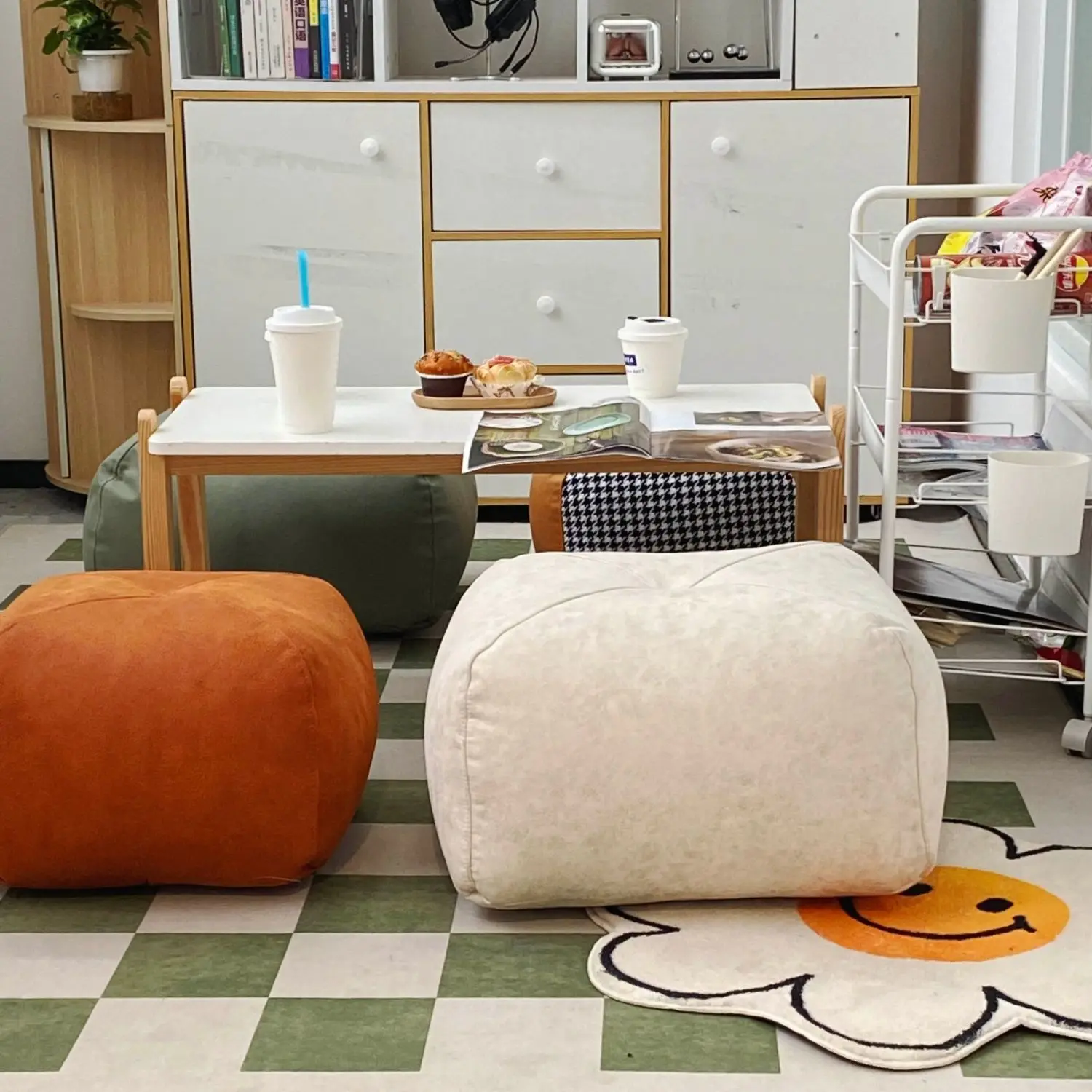 Lazy Sofa Single Tatami Small Sofa Foot Low Stool Cushion Floor Beanbag Sofa Chair Waterproof Technology Cloth
Lazy Sofa Single Tatami Small Sofa Foot Low Stool Cushion Floor Beanbag Sofa Chair Waterproof Technology Cloth