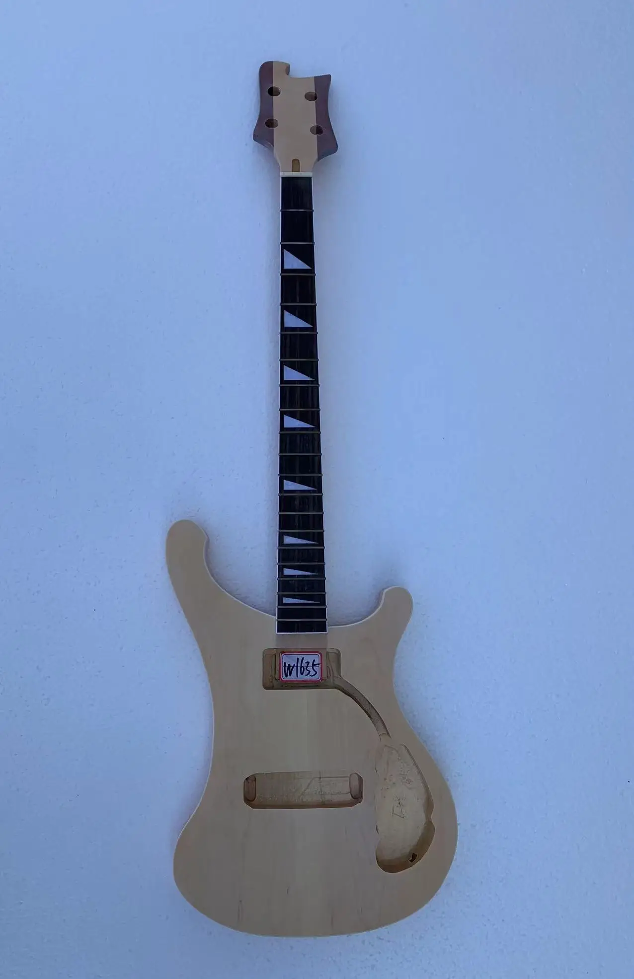 DIY (New) Custom 4 Strings Ricken Bass Guitar Maple Wood Body without Hardwares in Stock Discount Free Shipping W1635
DIY (New) Custom 4 Strings Ricken Bass Guitar Maple Wood Body without Hardwares in Stock Discount Free Shipping W1635