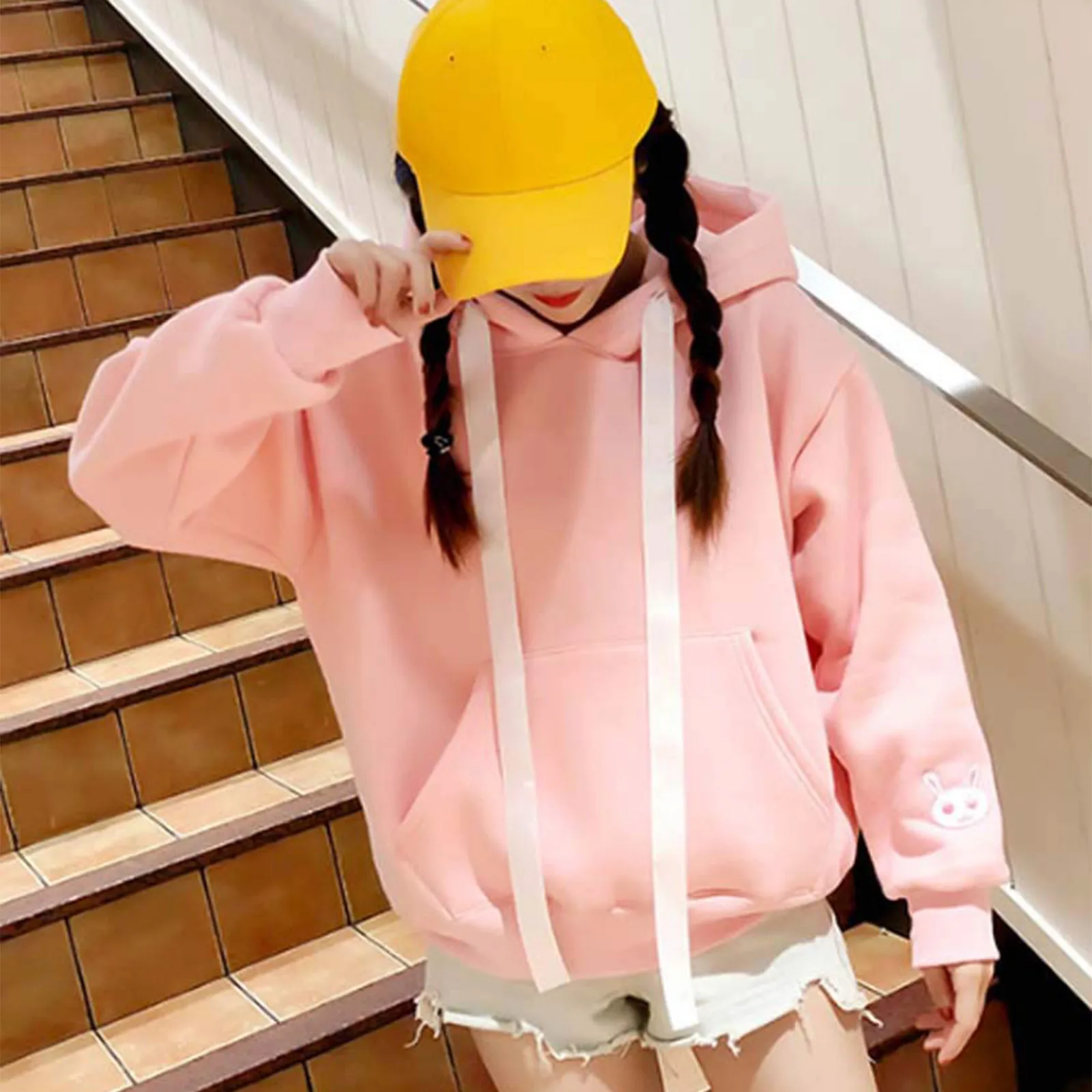 

Korean Style Hoodies Sweatshirts Solid Color Harajuku Pullover Hoodie Y2k Tops Oversized Hoodies Women Young Lady Moletom 2023