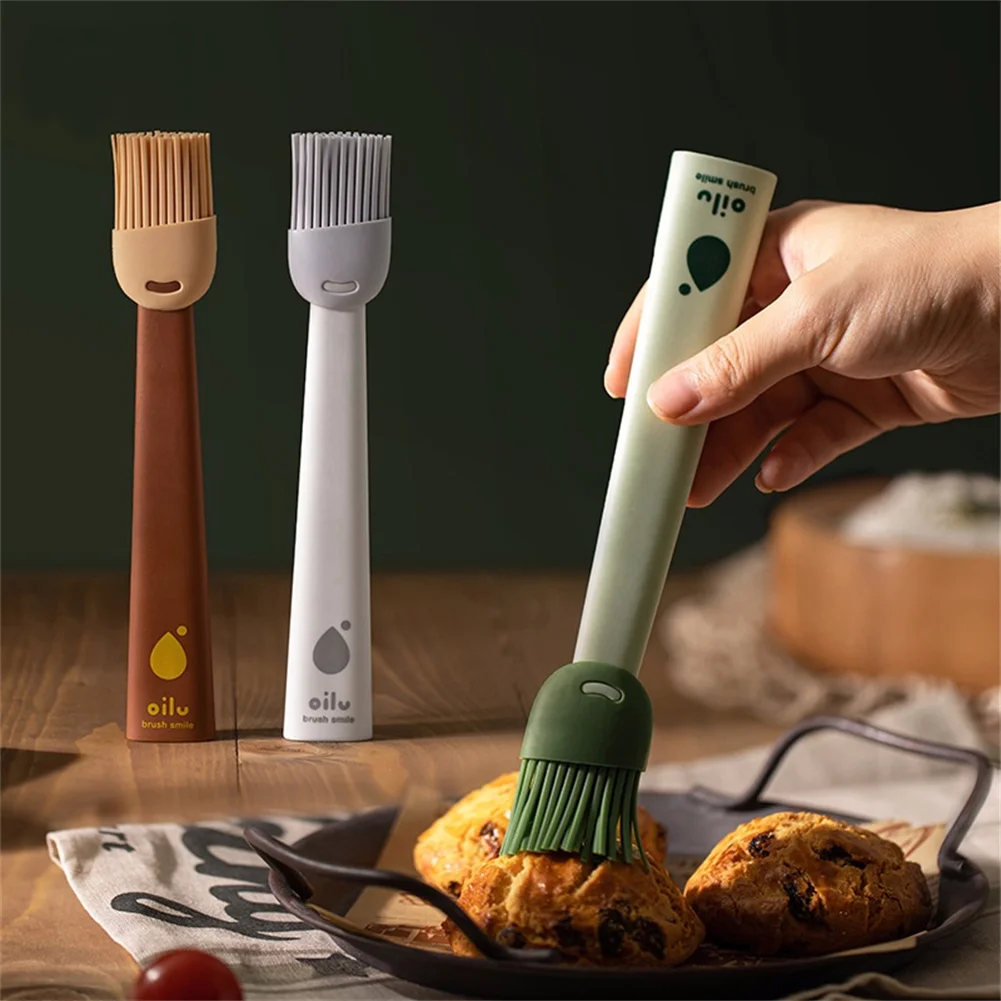 New Silicone BBQ Oil Brush Kitchen Pancake Basting Brush Household High Temperature Resistant Non-linting Baking Barbecuebrush
New Silicone BBQ Oil Brush Kitchen Pancake Basting Brush Household High Temperature Resistant Non-linting Baking Barbecuebrush