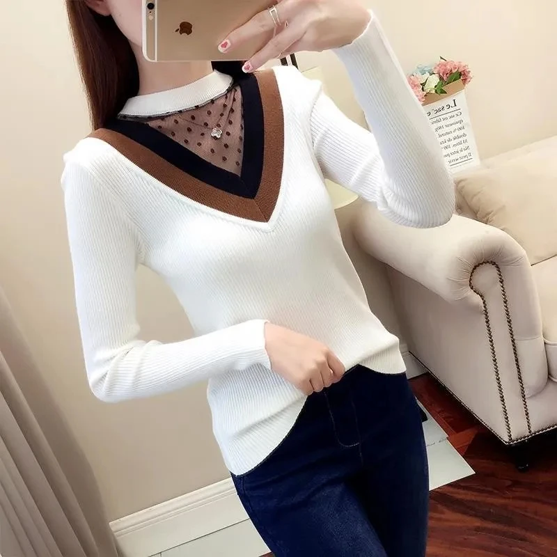Autumn Winter New Korean Mesh Hollow Plus Size Sweater V-neck Long-sleeve Color-blocking Fashion Slim Bottoming Pullover Women
Autumn Winter New Korean Mesh Hollow Plus Size Sweater V-neck Long-sleeve Color-blocking Fashion Slim Bottoming Pullover Women