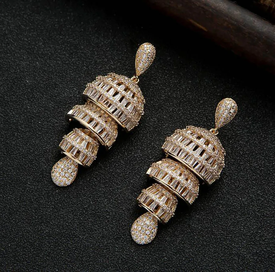 European new fashion high-end long earrings women's exquisite geometric lantern luxurious wedding jewelry
European new fashion high-end long earrings women's exquisite geometric lantern luxurious wedding jewelry