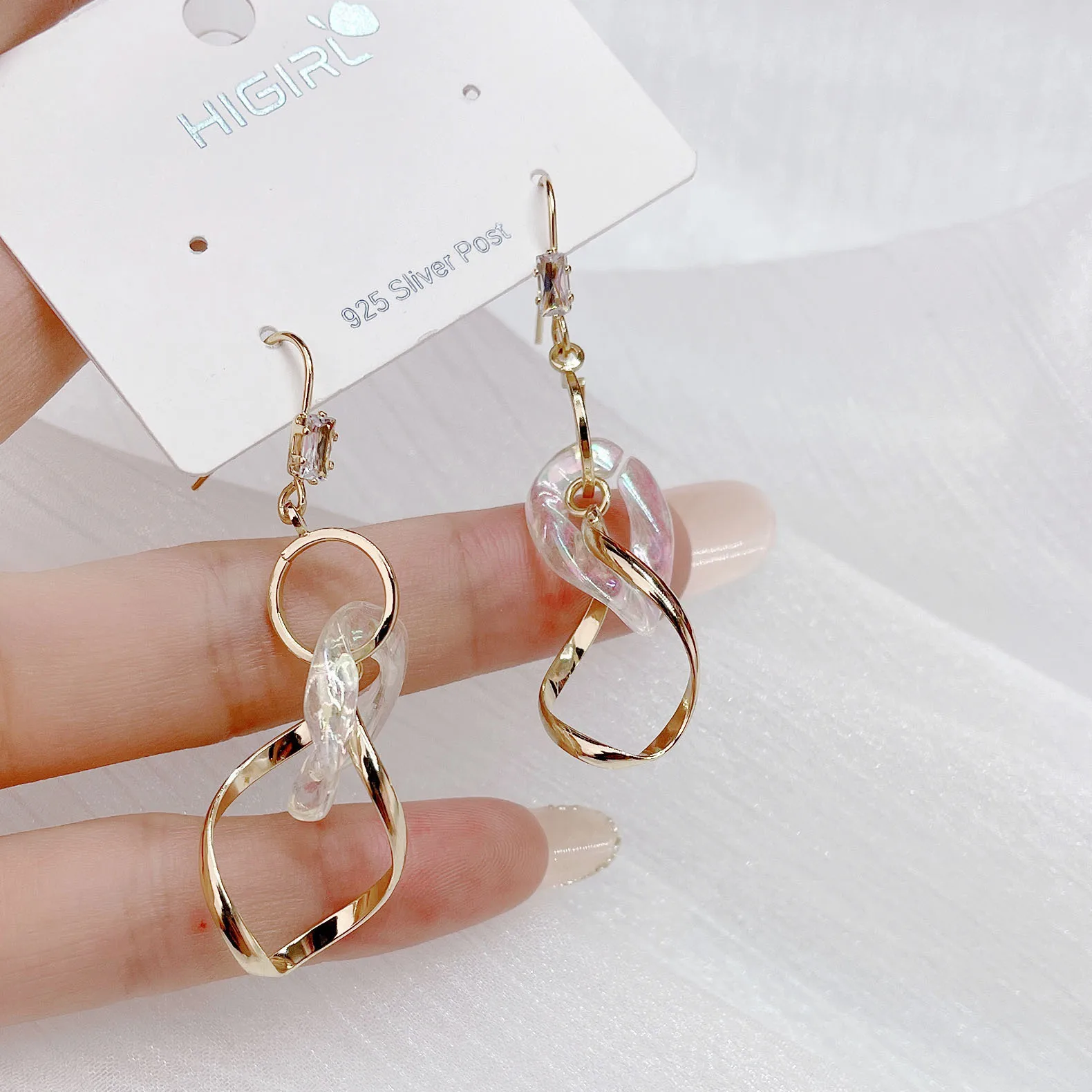 Dangle Earrings Metal Vintage Long Pendant Earrings French Trend Accessories Women Fashion Jewelry Girl Party Wedding Earrings
Dangle Earrings Metal Vintage Long Pendant Earrings French Trend Accessories Women Fashion Jewelry Girl Party Wedding Earrings