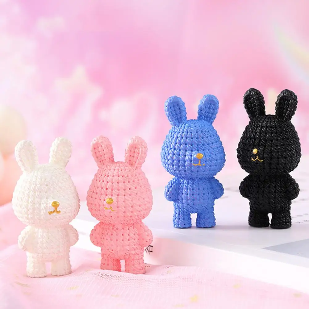 Микро-Ландшафтная Фигурка кролика в мультяшном стиле
Микро-Ландшафтная Фигурка кролика в мультяшном стиле