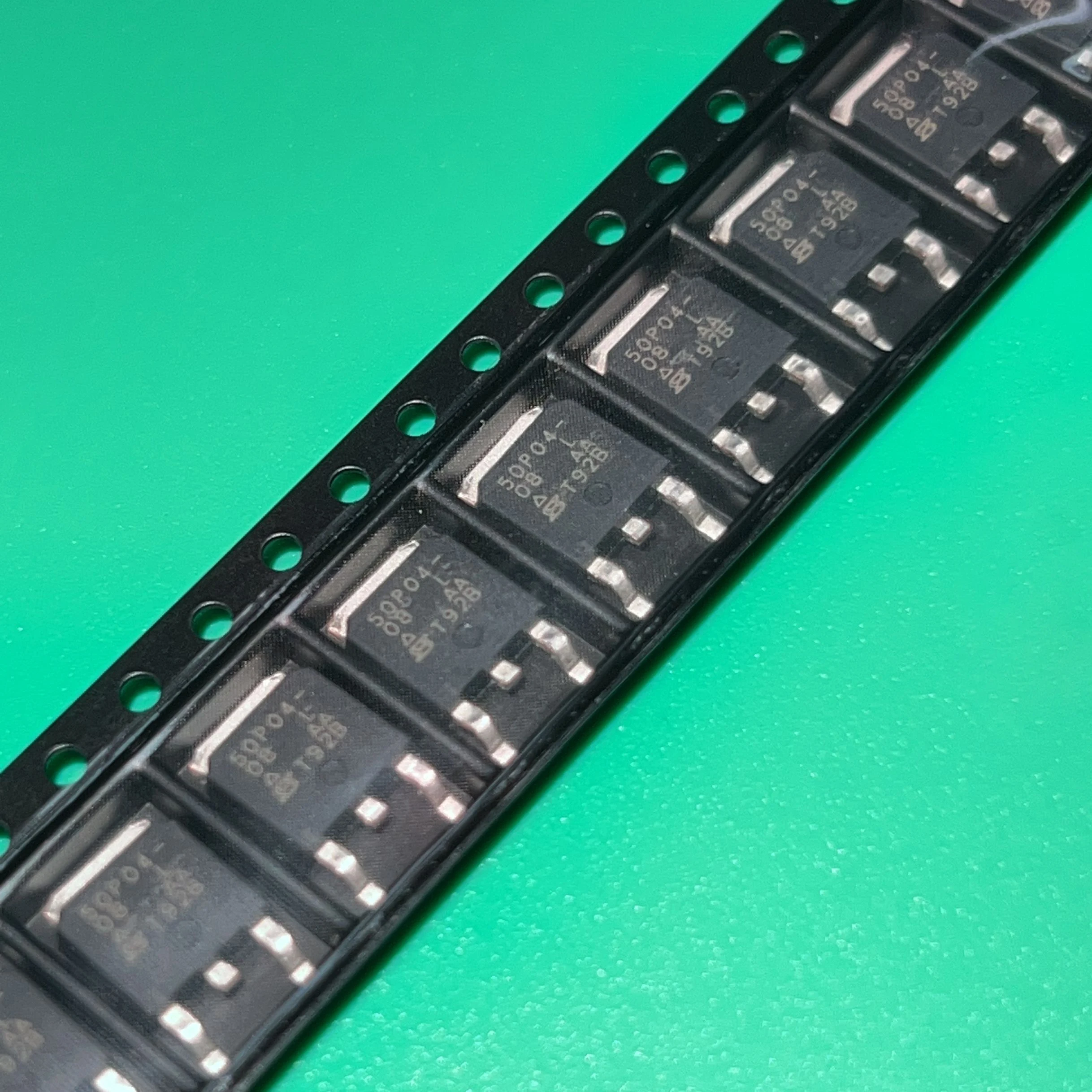 10 шт./лот SUD50P04-08 TO252 South 50P04-08 L MOSFET P-CH 40V 50A DPAK P-Channel MOSFETS SUD50P04-08L SUD50P0408L SUD50P 04-08L South
10 шт./лот SUD50P04-08 TO252 South 50P04-08 L MOSFET P-CH 40V 50A DPAK P-Channel MOSFETS SUD50P04-08L SUD50P0408L SUD50P 04-08L South
