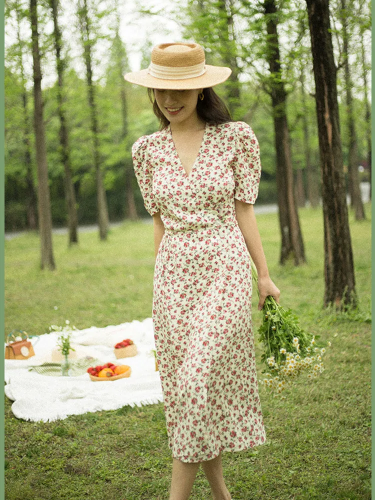 Women V-Neck Wrap Midi Dress 2021 Spring New Floral Print Puff Sleeve Side Buttons Lace-Up Waist Dresses Ladies Holiday Robe
Women V-Neck Wrap Midi Dress 2021 Spring New Floral Print Puff Sleeve Side Buttons Lace-Up Waist Dresses Ladies Holiday Robe