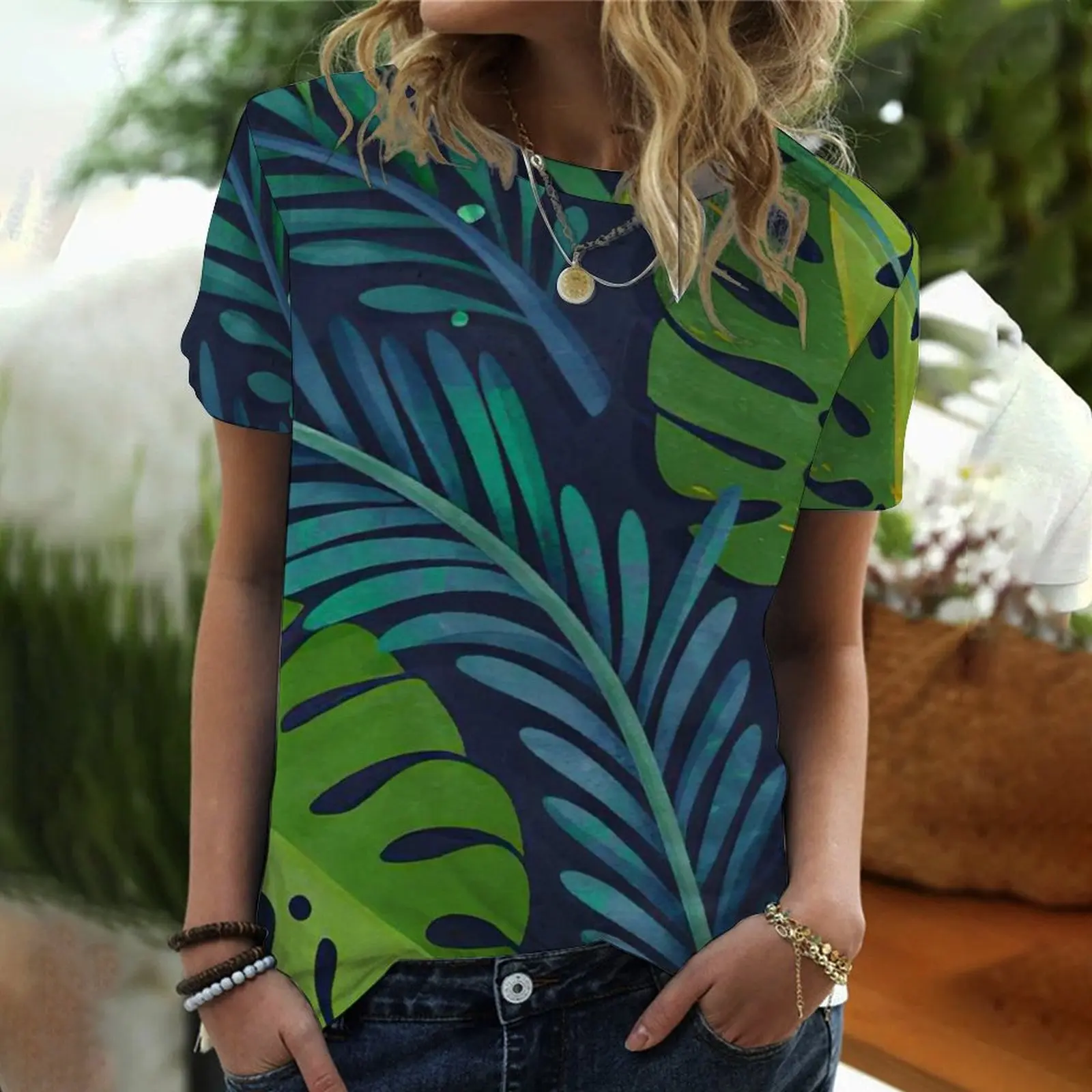 2022 NEW Feather print women's T-shirt round neck Summer Short Sleeve T-Shirt women's top
2022 NEW Feather print women's T-shirt round neck Summer Short Sleeve T-Shirt women's top