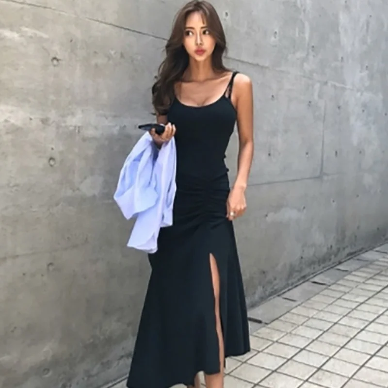 Summer Holiday High Street Sexy V Neck Black Spaghetti Strap Side Splits Irregular Dress Women Sleeveless Retro Drawstring Waist
Summer Holiday High Street Sexy V Neck Black Spaghetti Strap Side Splits Irregular Dress Women Sleeveless Retro Drawstring Waist