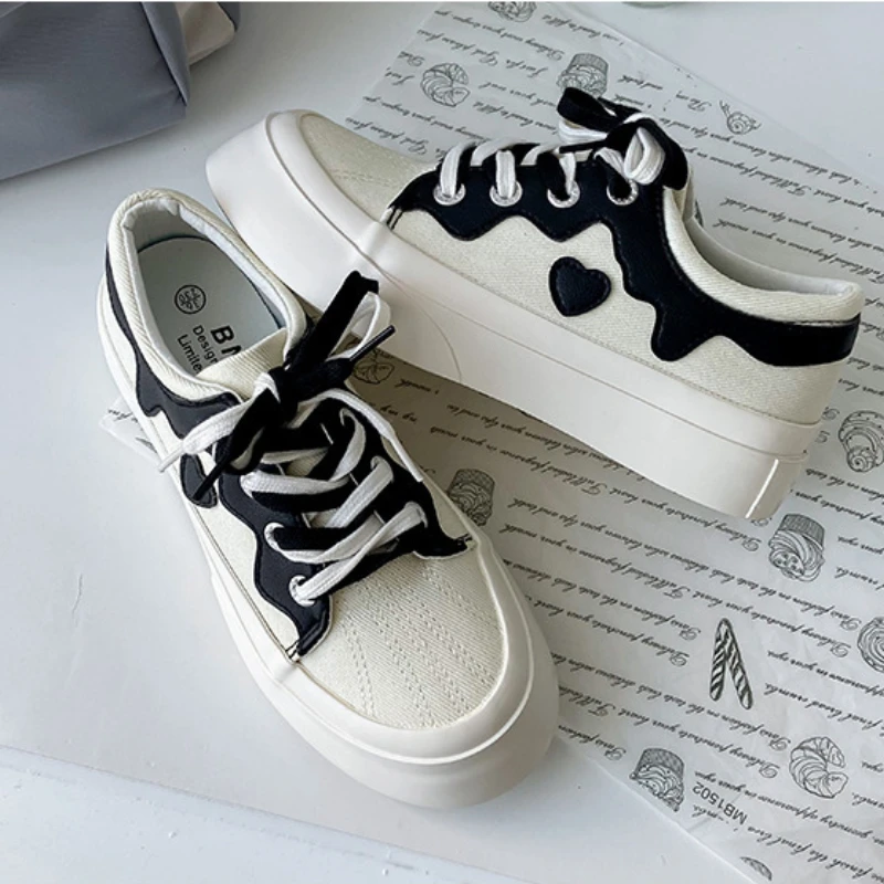 Platform Sneakers Breathable Women Shoe White Casual Canvas Shoes Outdoor Fitness Running Designer Fashion Shoes for Women 2022
Platform Sneakers Breathable Women Shoe White Casual Canvas Shoes Outdoor Fitness Running Designer Fashion Shoes for Women 2022
