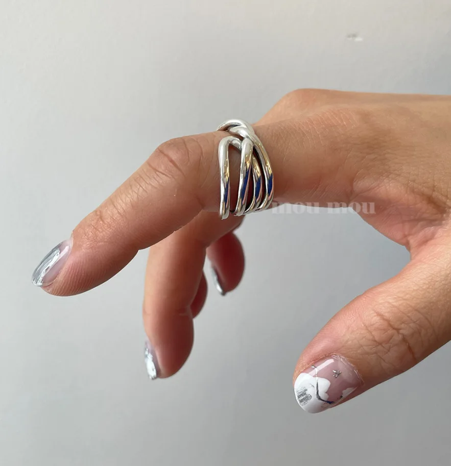 Retro Korean Jewelry 925 Sterling Silver Ring Net Red INS Irregular High Light Line Cross Ring Ring Jewelry
Retro Korean Jewelry 925 Sterling Silver Ring Net Red INS Irregular High Light Line Cross Ring Ring Jewelry