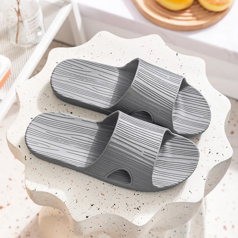 Q247【Customized】Household slippers wholesale non-slip home bathroom hotel thick-soled couple new sandals and slippers for men an
Q247【Customized】Household slippers wholesale non-slip home bathroom hotel thick-soled couple new sandals and slippers for men an