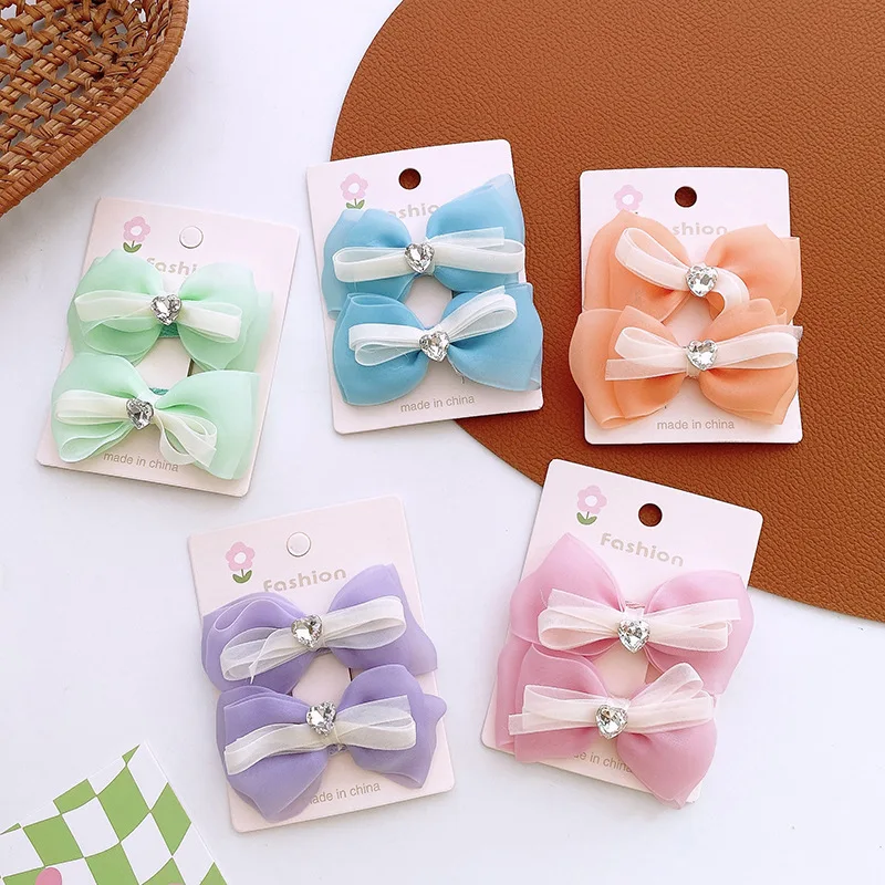 1 пара новых корейских милых красивых девушек заколка для волос с бантом из сетчатой ткани модные детские шпильки для волос с надписью «Love» Аксессуары для волос
1 пара новых корейских милых красивых девушек заколка для волос с бантом из сетчатой ткани модные детские шпильки для волос с надписью «Love» Аксессуары для волос