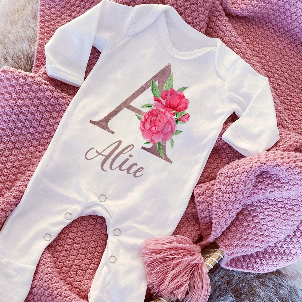 Индивидуальный Женский костюм для сна Babygrow, детское боди с цветочными буквами, милая одежда для маленьких девочек, подарок для будущей матери
Индивидуальный Женский костюм для сна Babygrow, детское боди с цветочными буквами, милая одежда для маленьких девочек, подарок для будущей матери