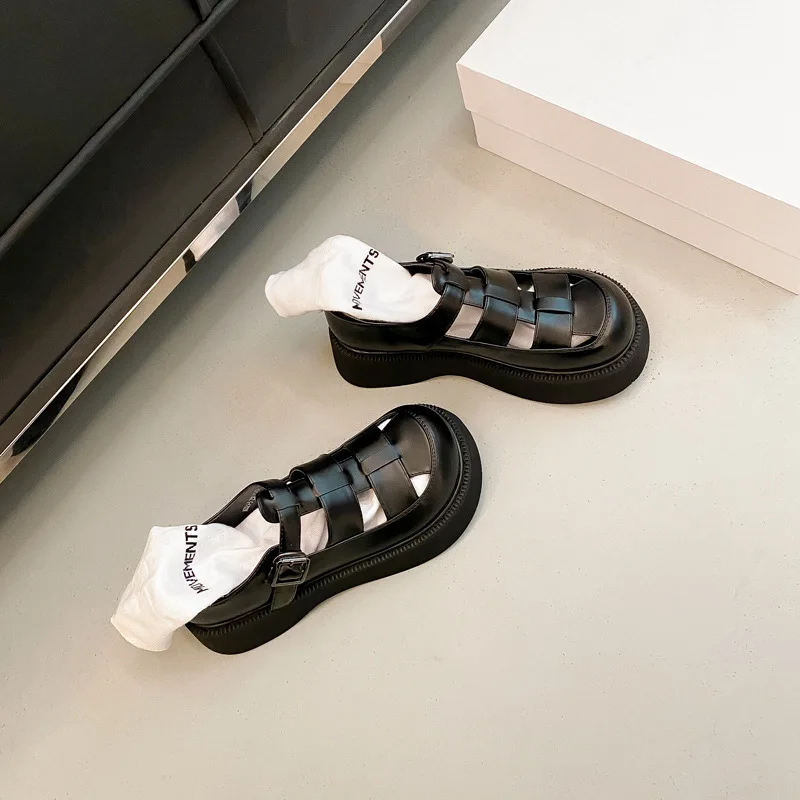 Fashion Baotou Sandals Women's Summer 2022 New Casual College Wind Hollow Women's Shoes Simple Thick Sole Roman Women's Sandals
Fashion Baotou Sandals Women's Summer 2022 New Casual College Wind Hollow Women's Shoes Simple Thick Sole Roman Women's Sandals