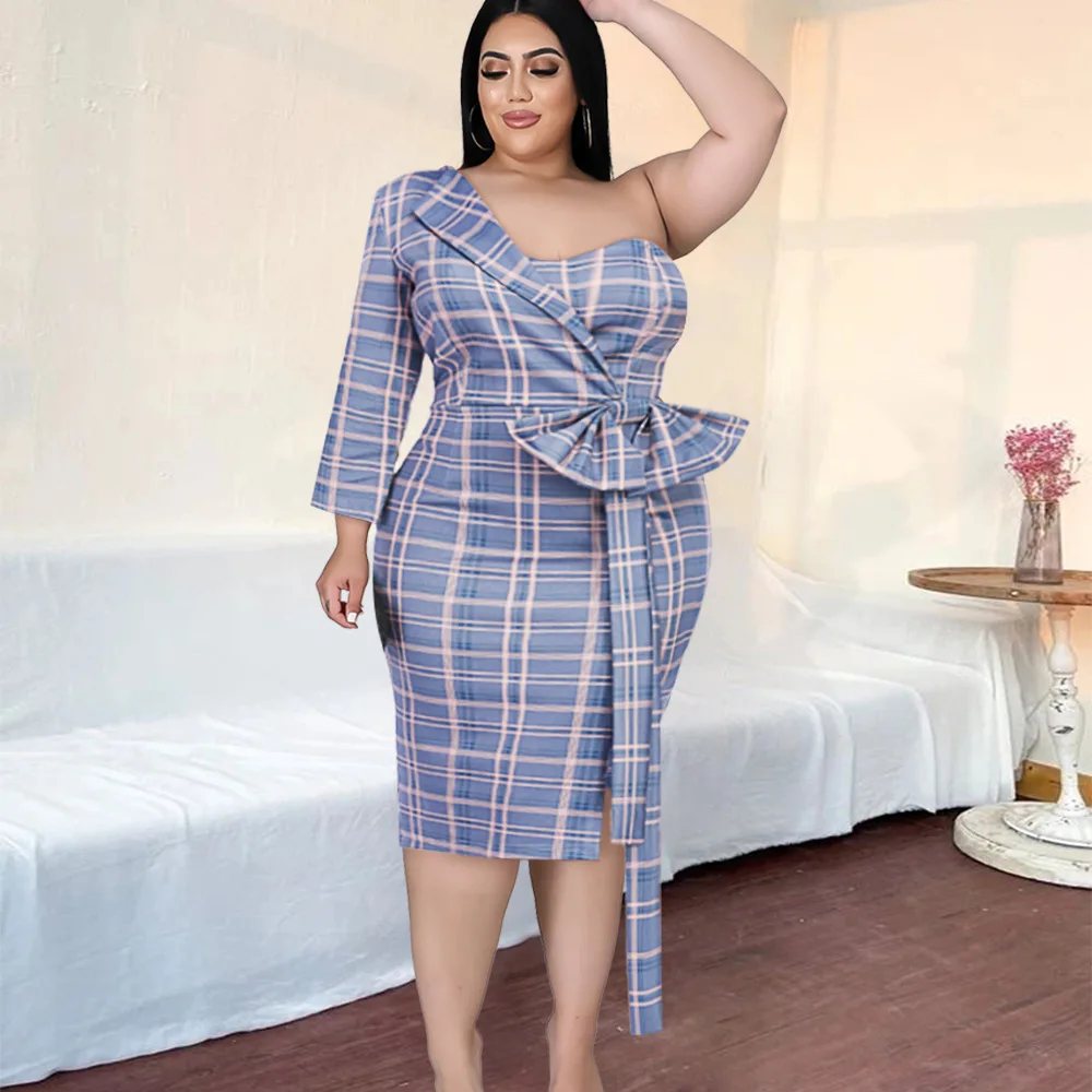 OL Dress Sexy Sloping Shoulder Strapless High Waist Bow Plaid Party Dress Autumn Spring New Fashion Temperament Female Clothing
OL Dress Sexy Sloping Shoulder Strapless High Waist Bow Plaid Party Dress Autumn Spring New Fashion Temperament Female Clothing