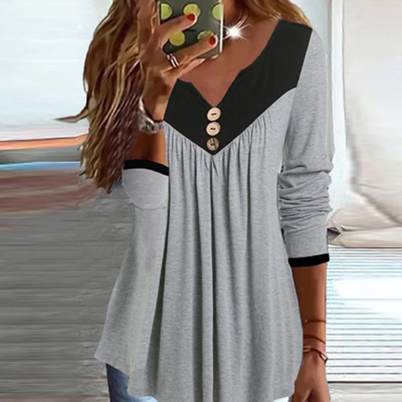 Блузка женская демисезонная на пуговицах с V-образным вырезом и длинным рукавом
Блузка женская демисезонная на пуговицах с V-образным вырезом и длинным рукавом