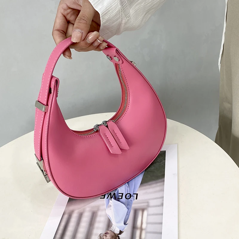 2022 Women's Bag New Hand Held Crescent Bag High Quality Texture Fashion Trend French Luxury Design Brand Shoulder Underarm Bag
2022 Women's Bag New Hand Held Crescent Bag High Quality Texture Fashion Trend French Luxury Design Brand Shoulder Underarm Bag