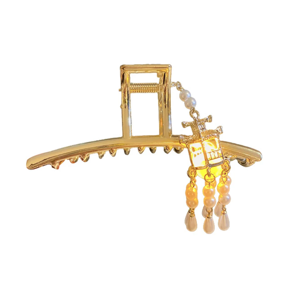 Large Claw Barrettes Elegant Headdress with Illuminated Lanterns for Bridesmaid Wedding Dating Shopping 
Large Claw Barrettes Elegant Headdress with Illuminated Lanterns for Bridesmaid Wedding Dating Shopping