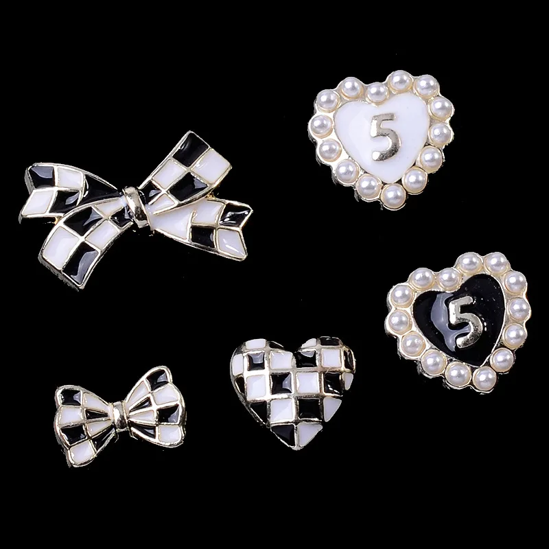 10PCS Luxury Pearl Inlaid Love Heart Black White Check Oily Butterfly Alloy Nail Art Rhinestones Jewelry Manicure DIY Ornaments
10PCS Luxury Pearl Inlaid Love Heart Black White Check Oily Butterfly Alloy Nail Art Rhinestones Jewelry Manicure DIY Ornaments