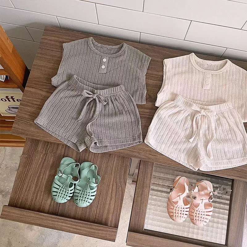 2023 Summer New Baby Sleeveless Clothes Sets Solid Infant T-shirt Vest + Shorts 2pcs Suit Boy Girl Thin Cotton Casual Outfits
2023 Summer New Baby Sleeveless Clothes Sets Solid Infant T-shirt Vest + Shorts 2pcs Suit Boy Girl Thin Cotton Casual Outfits