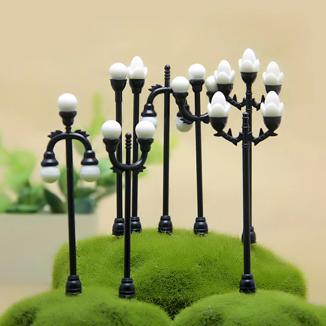 Retro Street Lamp Streetlight Miniature Garden Ornament Figurines Mini Landscape Fairy Garden Resin Craft Decor 8 Styles
Retro Street Lamp Streetlight Miniature Garden Ornament Figurines Mini Landscape Fairy Garden Resin Craft Decor 8 Styles