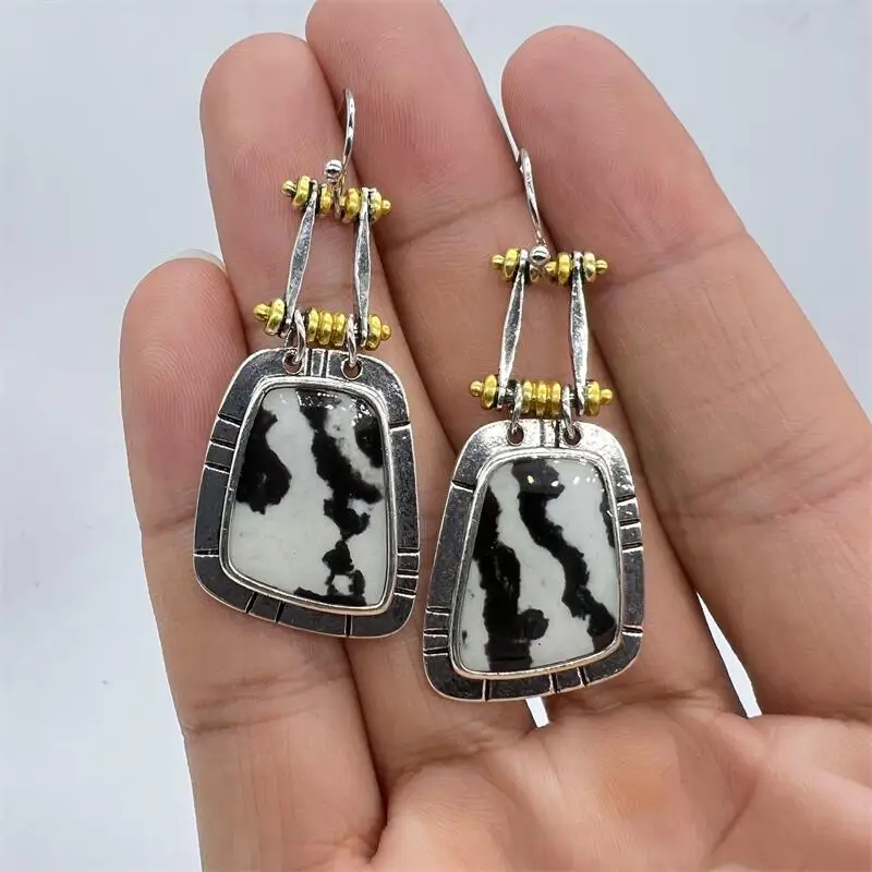 Fashion Asymmetric Metal Punk Mechanical Beads Earrings Paste Pattern Ladies Hook Drop Earrings Jewelry
Fashion Asymmetric Metal Punk Mechanical Beads Earrings Paste Pattern Ladies Hook Drop Earrings Jewelry