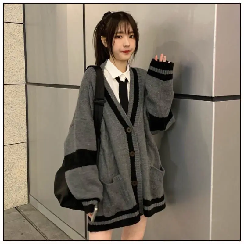 2023 Korean Fahsion Oversized Cardigan Women Bf Long Sleeve V Neck Cardigan Female Casual Single Breasted Knitted Tops Mujer
2023 Korean Fahsion Oversized Cardigan Women Bf Long Sleeve V Neck Cardigan Female Casual Single Breasted Knitted Tops Mujer