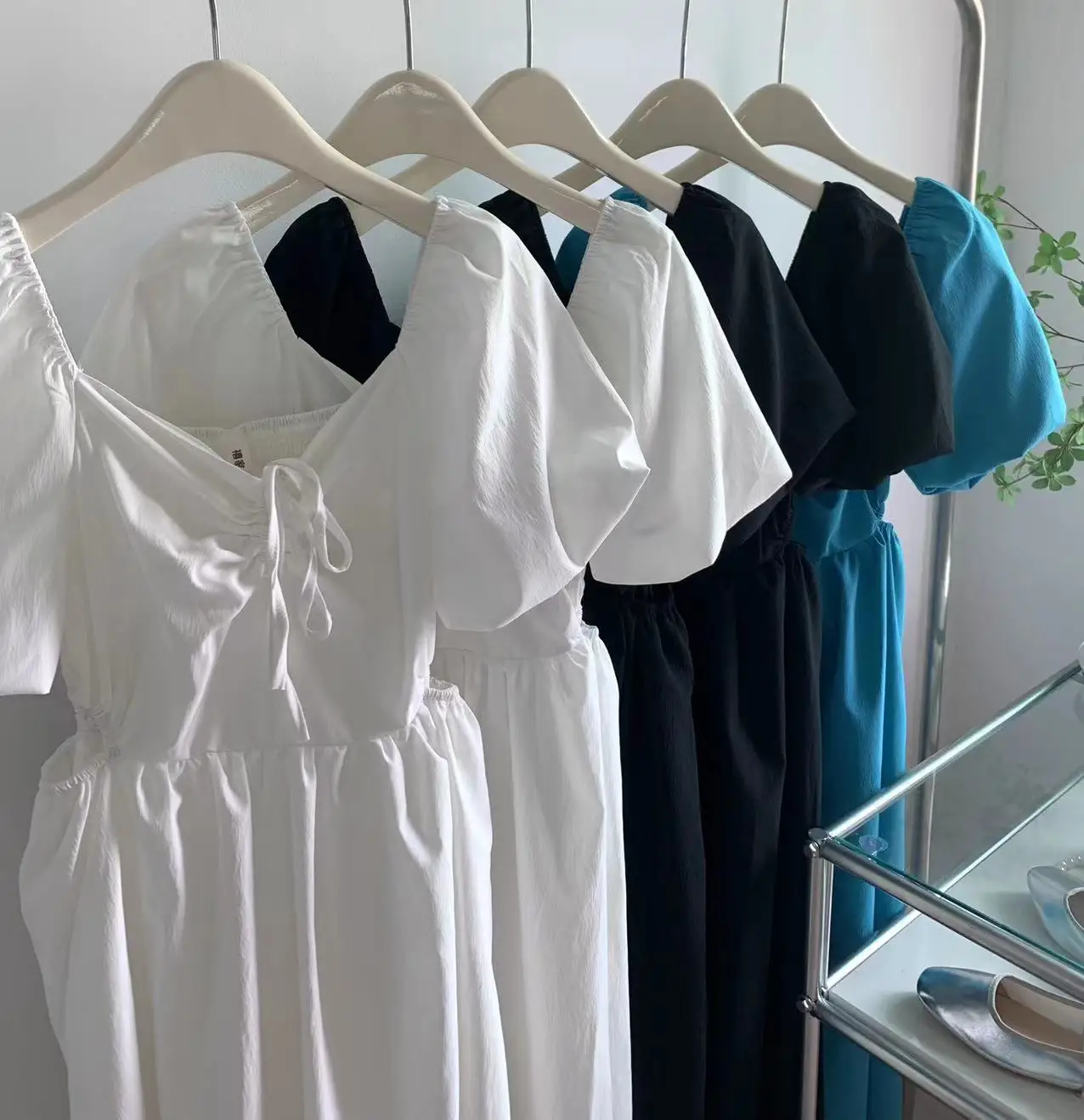 2022 Summer New Style Design Sense Of Minority ElegantTemperament Dress Women's Thin First Love Tea Break Long Skirt
2022 Summer New Style Design Sense Of Minority ElegantTemperament Dress Women's Thin First Love Tea Break Long Skirt