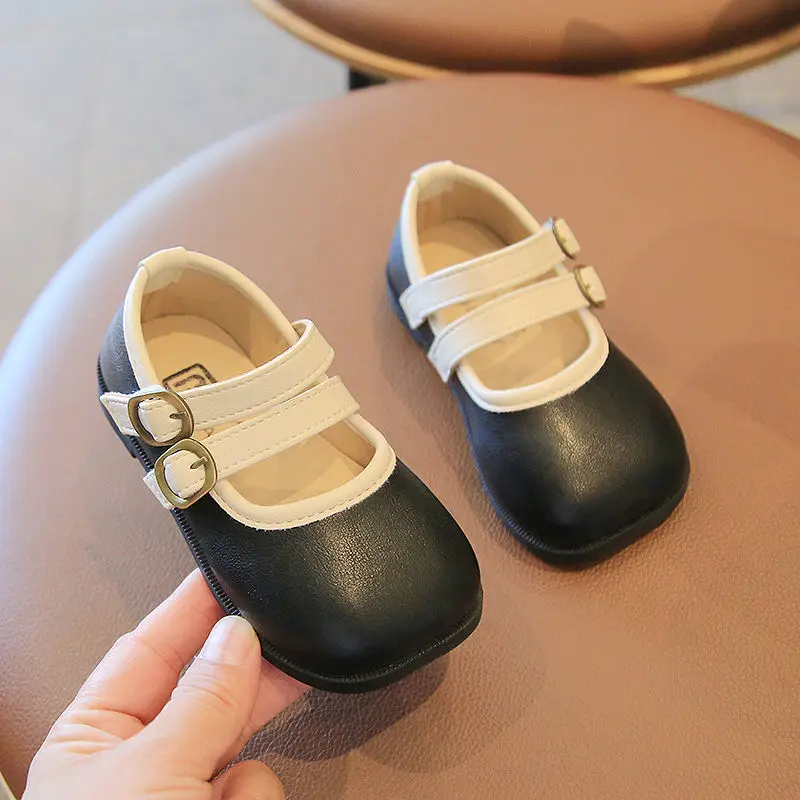 Baby Boy Shoes 2022 Spring New Solid Color Sandals British Style Square Head Princess Shoes Soft Soled Girls' Walking Shoes
Baby Boy Shoes 2022 Spring New Solid Color Sandals British Style Square Head Princess Shoes Soft Soled Girls' Walking Shoes