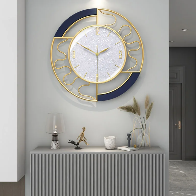 Nordic Luxury Wall Clock Round Golden Quiet Designer Wall Clock Modern Design Living Room Decoration Horloge Murale Home HX50NU
Nordic Luxury Wall Clock Round Golden Quiet Designer Wall Clock Modern Design Living Room Decoration Horloge Murale Home HX50NU