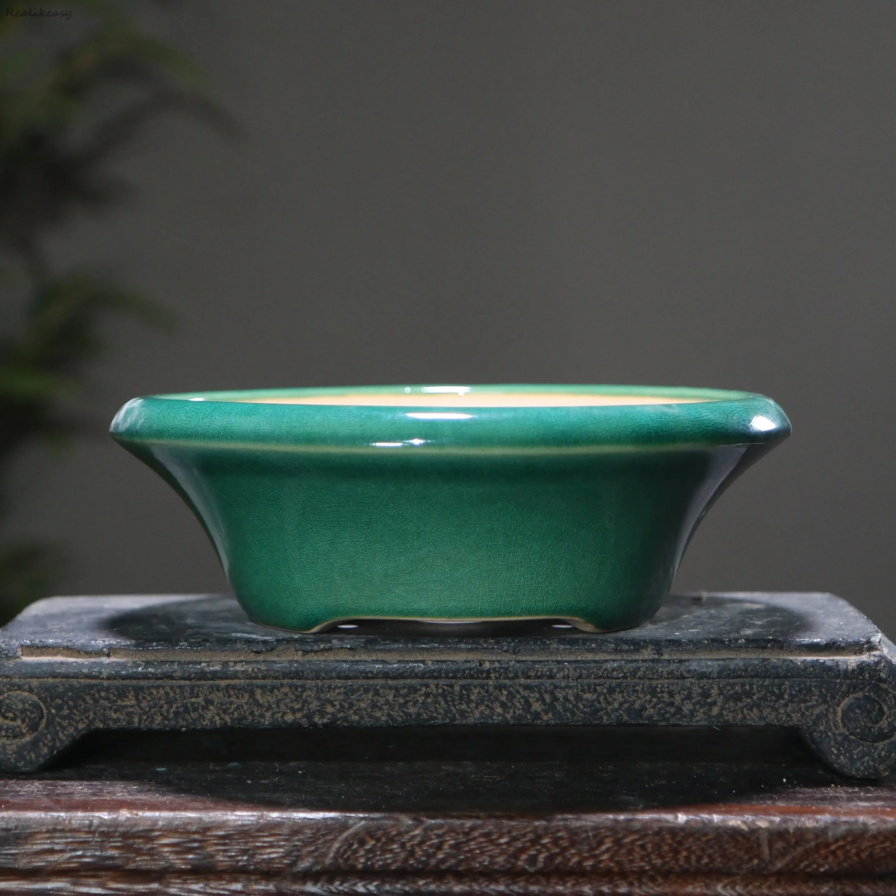 Chinese Style Retro Purple Clay Flowerpot Ceramic Bonsai Pot Round Bamboo Hat Shaped Shallow Flowerpot Succulent Flower PotLE286
Chinese Style Retro Purple Clay Flowerpot Ceramic Bonsai Pot Round Bamboo Hat Shaped Shallow Flowerpot Succulent Flower PotLE286