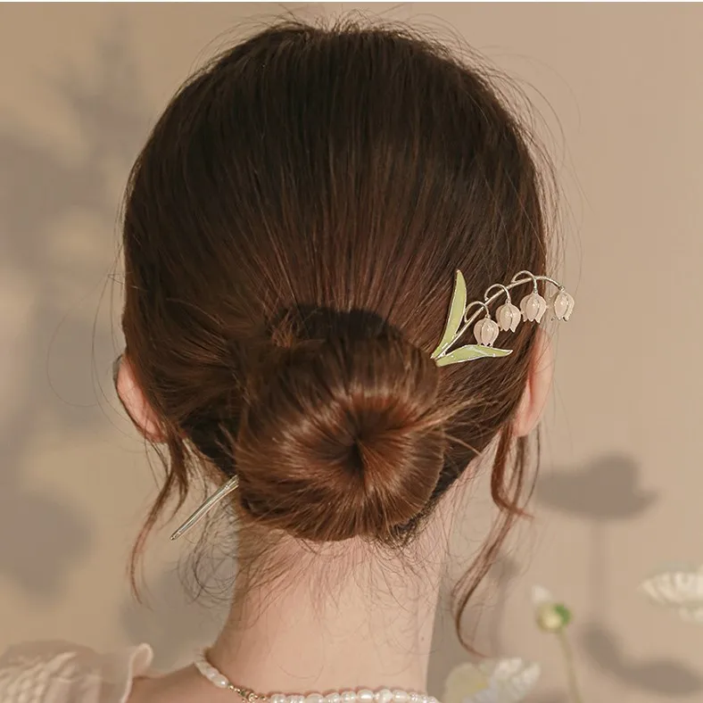 Convallaria Flower Hairpin Niche Design Temperament Elegant Metal Chinese Simple Versatile Hair Jewelry Accessories for Women
Convallaria Flower Hairpin Niche Design Temperament Elegant Metal Chinese Simple Versatile Hair Jewelry Accessories for Women