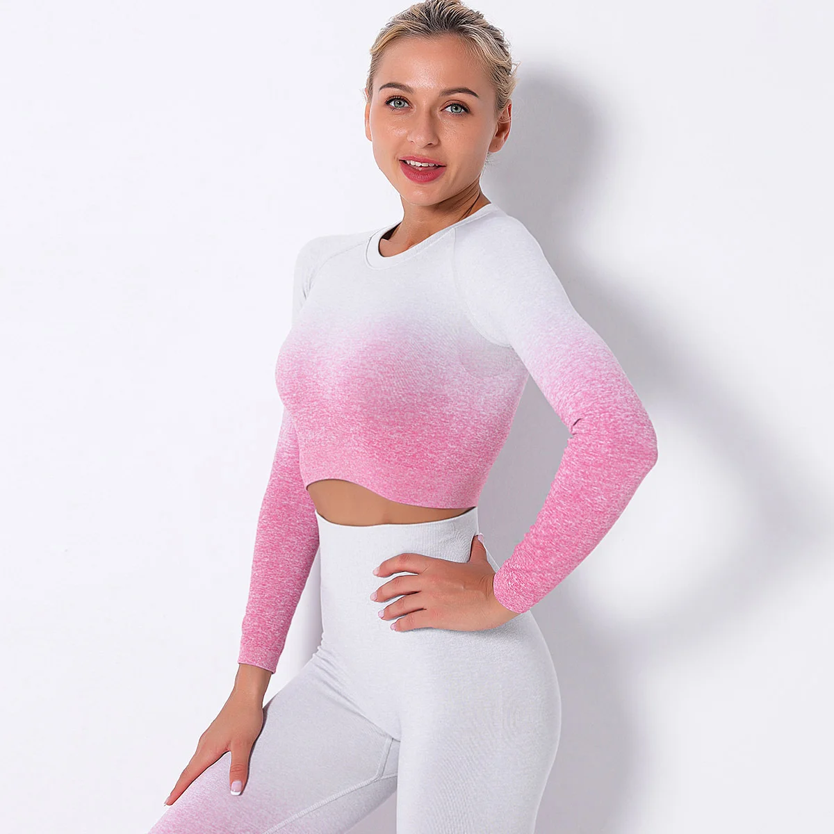 2020 new shark dyed seamless knit sexy long-sleeved sportswear sports tops running fitness clothing
2020 new shark dyed seamless knit sexy long-sleeved sportswear sports tops running fitness clothing