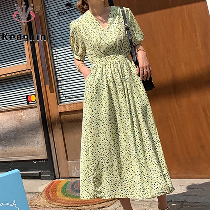 Print Floral V-Neck Women Dresses 2022 Summer Loose Tunic Dress Plus Size 5XL Sashes Bow Lady Vestido Pockets Female Robe KE2630
Print Floral V-Neck Women Dresses 2022 Summer Loose Tunic Dress Plus Size 5XL Sashes Bow Lady Vestido Pockets Female Robe KE2630