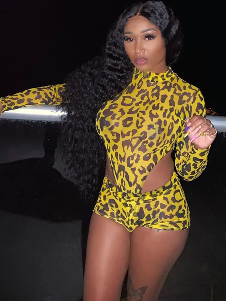 Женский костюм с леопардовым принтом, ажурные легинсы с длинным рукавом и шорты, Клубная сексуальная одежда для работы, молочного цвета, на ...
Женский костюм с леопардовым принтом, ажурные легинсы с длинным рукавом и шорты, Клубная сексуальная одежда для работы, молочного цвета, на ...