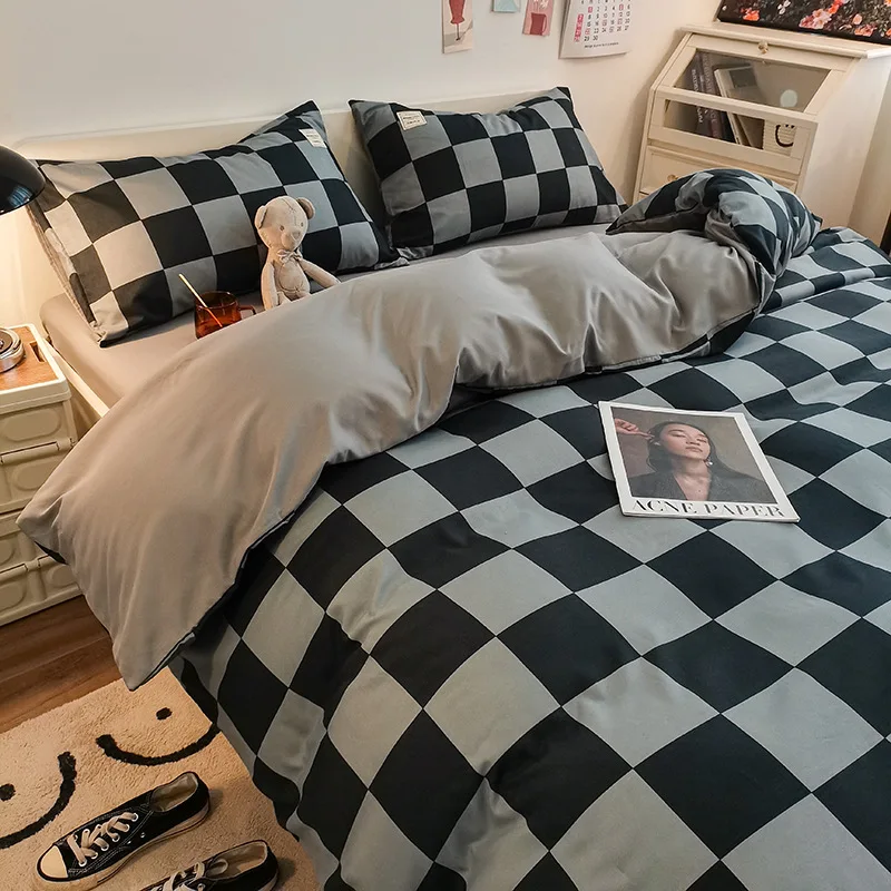 Beddings Sets Plaid Japanese-style Wind-washed Cotton Bed Four-piece Student Dormitory Bed Sheet Quilt Cover Bed Sheet
Beddings Sets Plaid Japanese-style Wind-washed Cotton Bed Four-piece Student Dormitory Bed Sheet Quilt Cover Bed Sheet