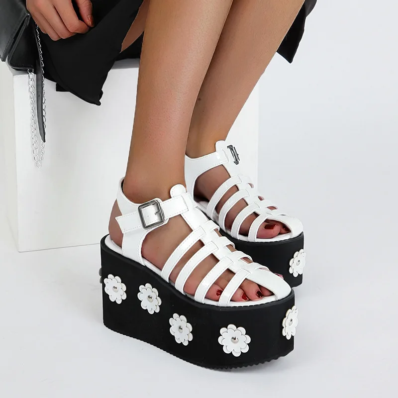 Женские туфли 2022 Летние Стильные сандалии на платформе и каблуке с римскими цветами 
Женские туфли 2022 Летние Стильные сандалии на платформе и каблуке с римскими цветами