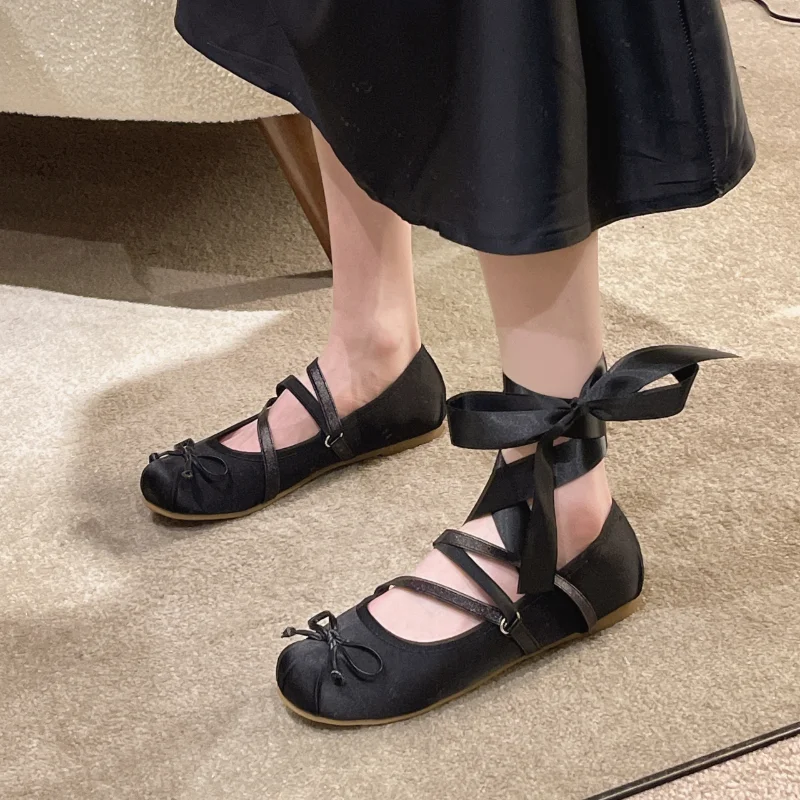 Women's Shoes 2023 Fashion Round Head New Women's Flats Outdoor Ballet Flats Solid Bow Tie Shoes Female Flat Low Heels Zapatos
Women's Shoes 2023 Fashion Round Head New Women's Flats Outdoor Ballet Flats Solid Bow Tie Shoes Female Flat Low Heels Zapatos