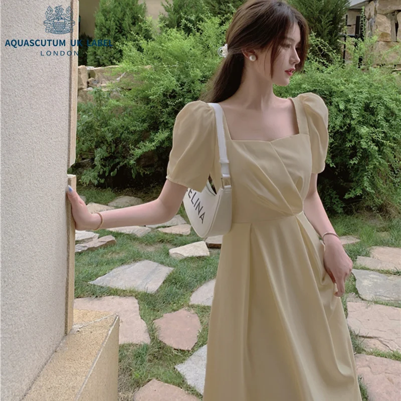 Aquascutum Dress waist down summer French fold Hepburn Style Bubble Sleeve square neck long skirt super fairy temperament white
Aquascutum Dress waist down summer French fold Hepburn Style Bubble Sleeve square neck long skirt super fairy temperament white