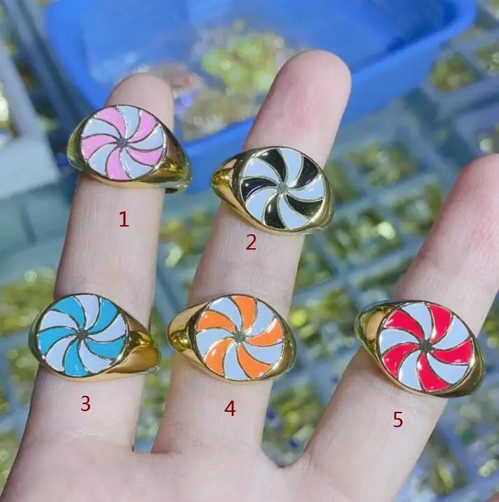 1 шт. Эмалированные кольца pinwheel, циркониевые ювелирные изделия, кольцо, многослойные металлические кольца, аксессуары, ювелирные изделия дл...
1 шт. Эмалированные кольца pinwheel, циркониевые ювелирные изделия, кольцо, многослойные металлические кольца, аксессуары, ювелирные изделия дл...