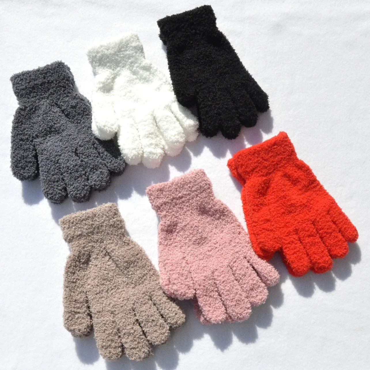 Fashion Winter Warm Soft Coral Fleece Full Finger Gloves Men Women Warmer Mittens Winter Thick Warm Gloves Cycling Outdoor
Fashion Winter Warm Soft Coral Fleece Full Finger Gloves Men Women Warmer Mittens Winter Thick Warm Gloves Cycling Outdoor