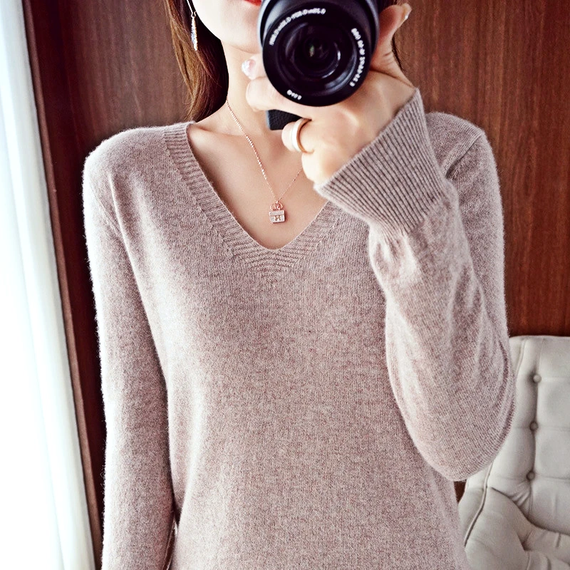 Women's Sweater Autumn and Winter Knitted Pullover V-neck Slim Bottoming Shirt Solid Color Soft Sweater Pullover Basic Sweater
Women's Sweater Autumn and Winter Knitted Pullover V-neck Slim Bottoming Shirt Solid Color Soft Sweater Pullover Basic Sweater