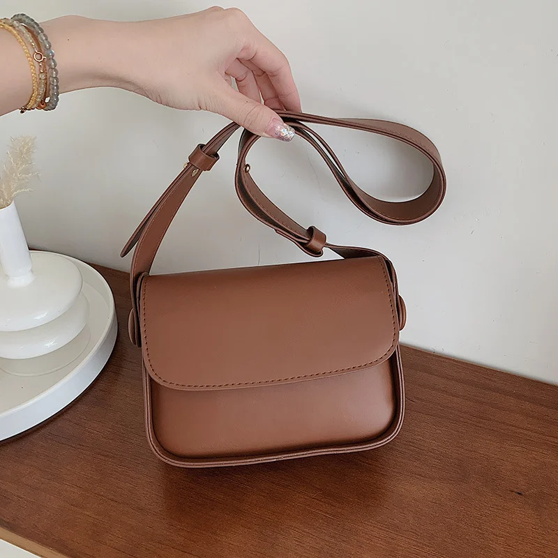 Women's Tote Shoulder Bag Luxury PU Leather Buckle Handbags Fashion Versatile Crossbody Bags Handbags for Women Free Shipping
Women's Tote Shoulder Bag Luxury PU Leather Buckle Handbags Fashion Versatile Crossbody Bags Handbags for Women Free Shipping