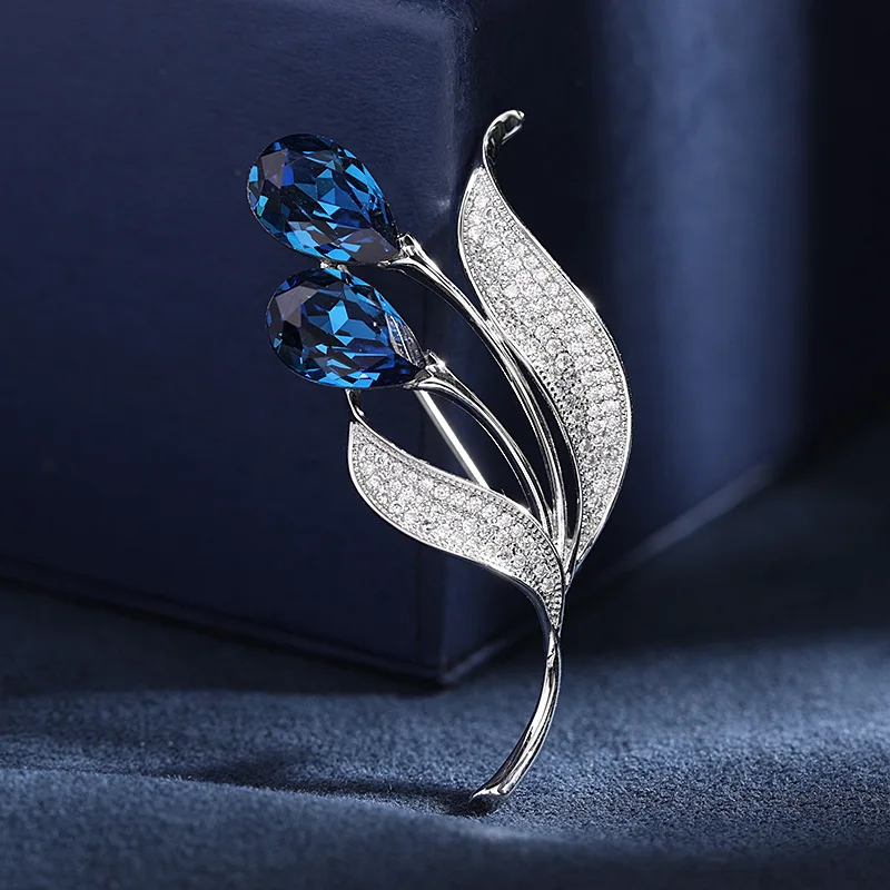 Upscale Blue Crystal Zircon Tulip Flowers Brooches Banquet Clothes Accessories Anti-slip Holiday Gifts Hot Selling
Upscale Blue Crystal Zircon Tulip Flowers Brooches Banquet Clothes Accessories Anti-slip Holiday Gifts Hot Selling