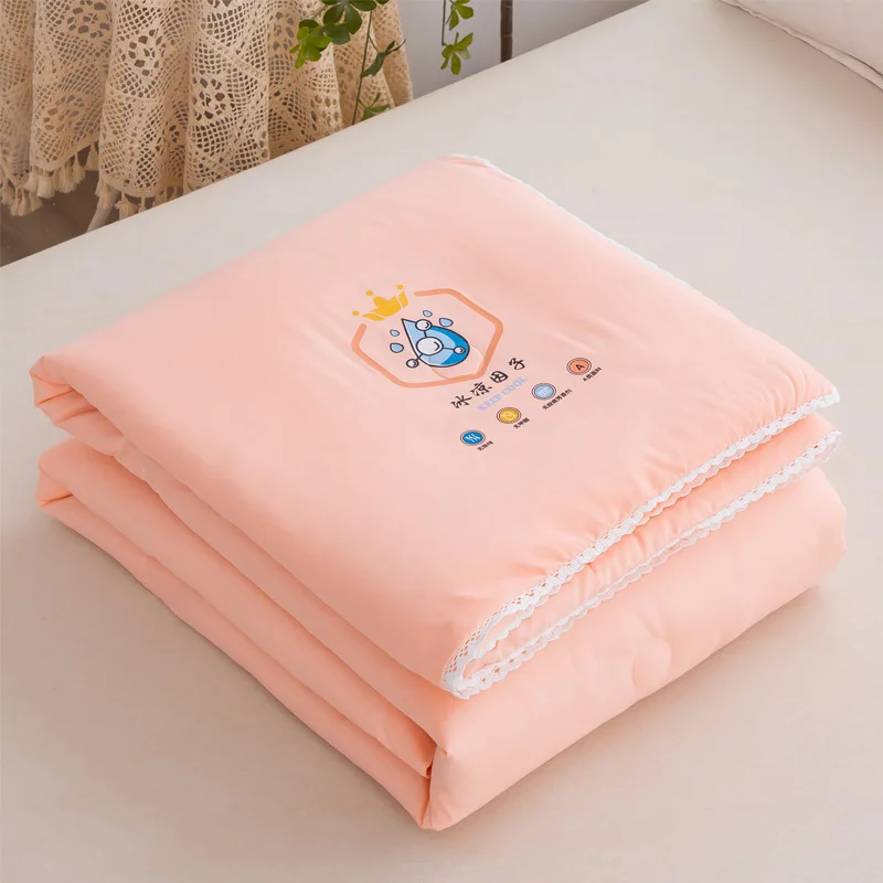 Quilt Double Sided Cooling Blankets Smooth Lightweight Summer Air Condition Thin Comforter Machine Washable Bedspread On The Bed
Quilt Double Sided Cooling Blankets Smooth Lightweight Summer Air Condition Thin Comforter Machine Washable Bedspread On The Bed