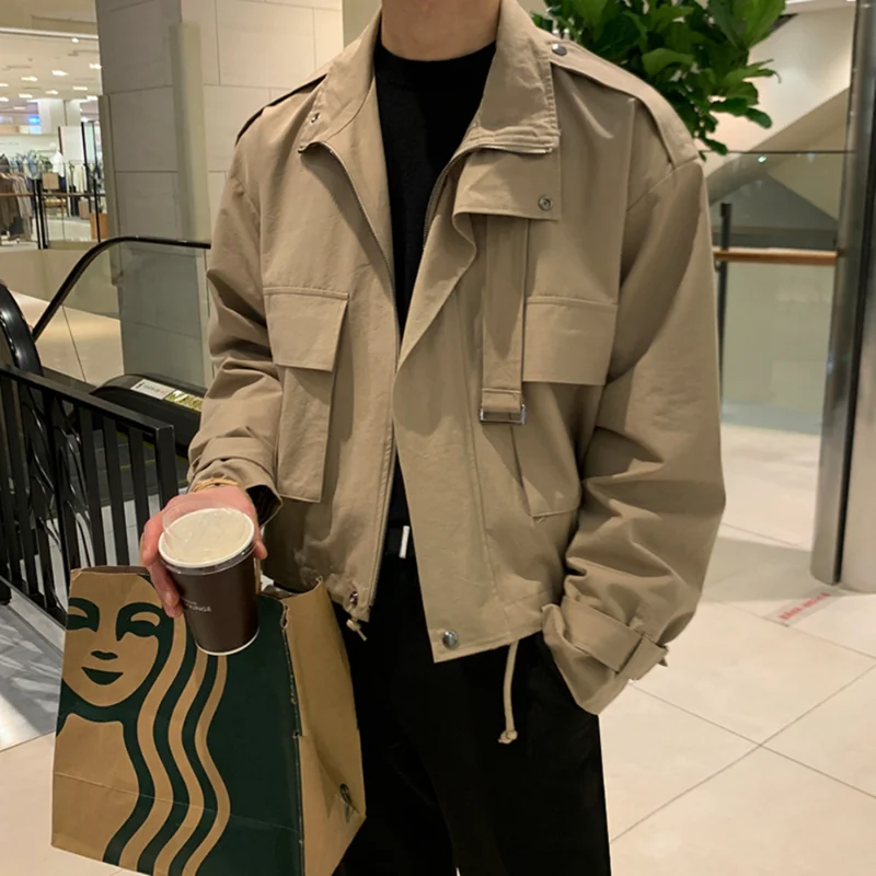 2023 Men's Clothing Luxury Autumn Jacket Casual Streetwear Turn-down Collar Pocket Korean Harajuku Retro Long Sleeve Coat
2023 Men's Clothing Luxury Autumn Jacket Casual Streetwear Turn-down Collar Pocket Korean Harajuku Retro Long Sleeve Coat